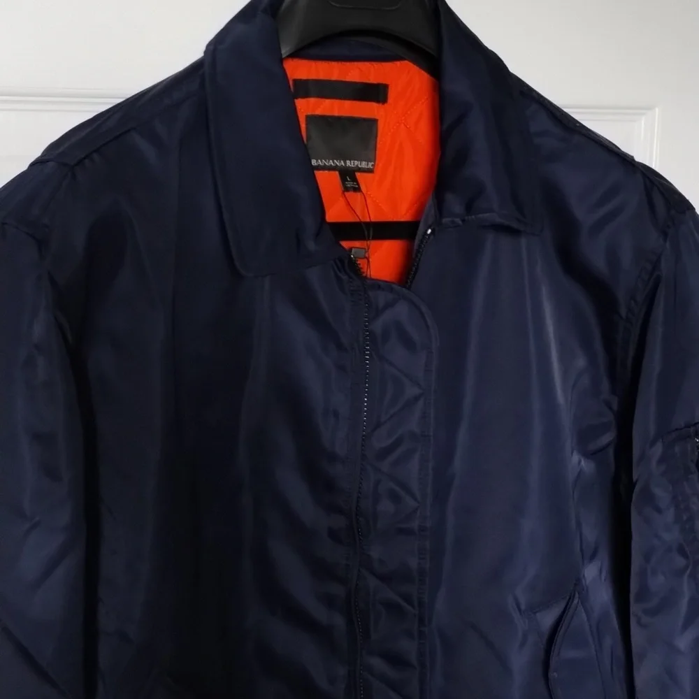BANANA REPUBLIC INSULATED WATER RESISTANT BOMBER JACKET